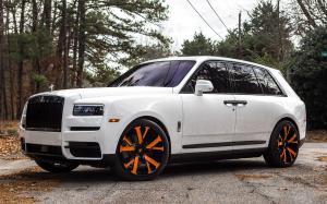 Rolls-Royce Cullinan on Forgiato Wheels (Vlone-ECL)